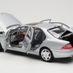 Mercedes S600 W220 Stříbrný Metalíza Norev 1:18 - image 5 of 8