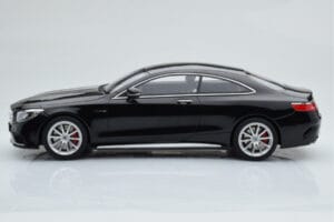 Mercedes AMG S63 C217 Coupe Černý GT Spirit 1:18 ZM041 Pryskyřice – obrázek 3 z 6