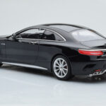 Mercedes AMG S63 C217 Coupe Černý GT Spirit 1:18 - image 5 of 6