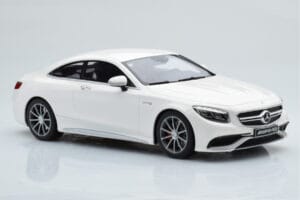 Mercedes AMG S63 C217 Coupe Bílý GT Spirit 1:18 B66960372 Pryskyřice – obrázek 4 z 6