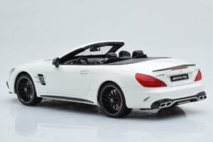 Mercedes AMG SL63 R231 Bílý GT Spirit 1:18 B66965708 Pryskyřice – obrázek 5 z 6