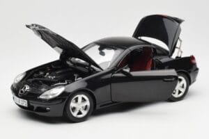 Mercedes SLK R171 Obsidian Černý Metallic Minichamps 1:18 B66962319 Kov – obrázek 3 z 9