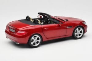 Mercedes SLK R172 Designo Zircon Červený Minichamps 1:18 B66960513 Kov – obrázek 3 z 8
