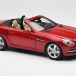 Mercedes SLK R172 Designo Zircon Červený Minichamps 1:18 B66960513 - image 6 of 8