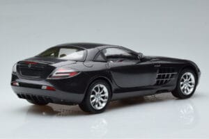 Mercedes SLR McLaren Černý CMC 1:18 M-045F Kov – obrázek 3 z 10