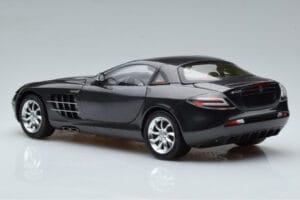 Mercedes SLR McLaren Černý CMC 1:18 M-045F Kov – obrázek 7 z 10