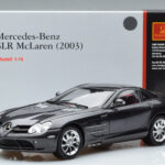 Mercedes SLR McLaren Černý CMC 1:18 - image 10 of 10