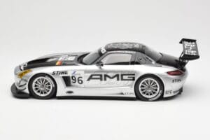 Mercedes SLS AMG GT3 #96 M. Hakkinen AMG Customer Sports 6 Hours of Zhuhai ILMC 2011 Minichamps 1:18 B66960197 Kov – obrázek 3 z 6