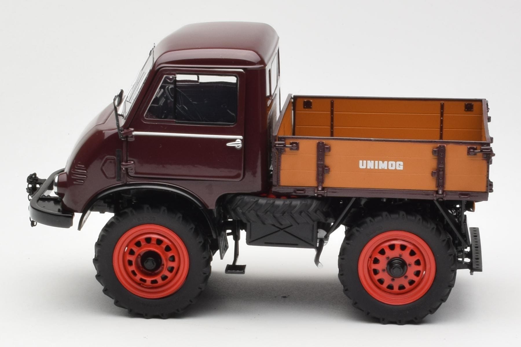 Mercedes Unimog 401 With Westfalia Cabin Schuco 1:18 450014300 Kov – obrázek 4 z 8