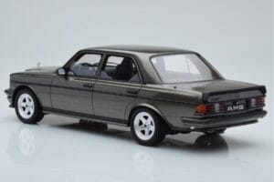 Mercedes W123 AMG 280 Šedý Otto 1:18 OT750 Pryskyřice – obrázek 5 z 6