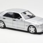 Mercedes C36 AMG W202 Stříbrný UT Models 1:18 - image 4 of 6