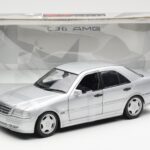 Mercedes C36 AMG W202 Stříbrný UT Models 1:18 - image 6 of 6