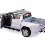 Mercedes X-Class Stříbrná Norev 1:18 - image 2 of 2