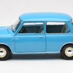 Morris Mini Minor Modrý Kyosho 1:18 08964BL - image 4 of 8