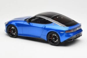 Nissan Fairlady Z Z35 Bayside Modrý GT Spirit 1:18 GT387 Pryskyřice – obrázek 5 z 6