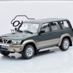 Nissan Patrol GR Y61 Zelený Otto 1:18 - image 5 of 5