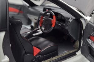 Nissan Skyline GT-R R34 Nismo Z-Tune Bílý MotorHelix 1:18 M83407 Kov – obrázek 8 z 11