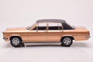 Opel Diplomat B Béžový Metalický MCG 1:18 MCG18335 Kov – obrázek 3 z 6