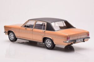 Opel Diplomat B Béžový Metalický MCG 1:18 MCG18335 Kov – obrázek 5 z 6