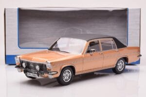 Opel Diplomat B Béžový Metalický MCG 1:18 MCG18335 Kov – obrázek 6 z 6