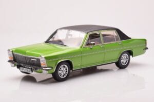 Opel Diplomat B Zelený Metalický MCG 1:18 MCG18337