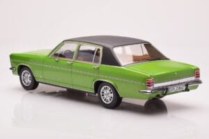 Opel Diplomat B Zelený Metalický MCG 1:18 MCG18337 Kov – obrázek 5 z 6