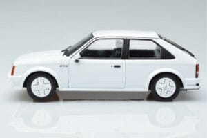 Opel Kadett D GTE Bílý MCG 1:18 MCG18268 Kov – obrázek 3 z 6