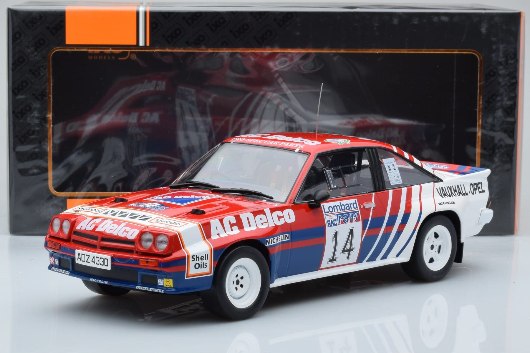 Opel Manta 400 #14 J. McRae / I. Grindrod RAC Rally 1985 IXO 1:18 18RMC098 Kov – obrázek 6 z 6