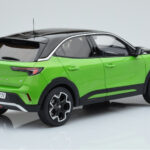 Opel Mokka-e GS Line Matcha Zelený Otto 1:18 - image 2 of 5