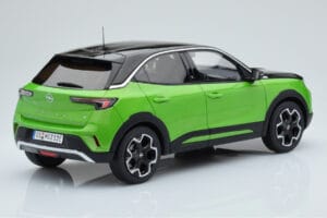 Opel Mokka-e GS Line Matcha Zelený Otto 1:18 OT435 Pryskyřice – obrázek 2 z 5