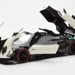 Pagani Zonda Cinque Roadster Bílý Benny Almost Real 1:18 - image 2 of 8