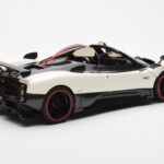 Pagani Zonda Cinque Roadster Bílý Benny Almost Real 1:18 - image 3 of 8