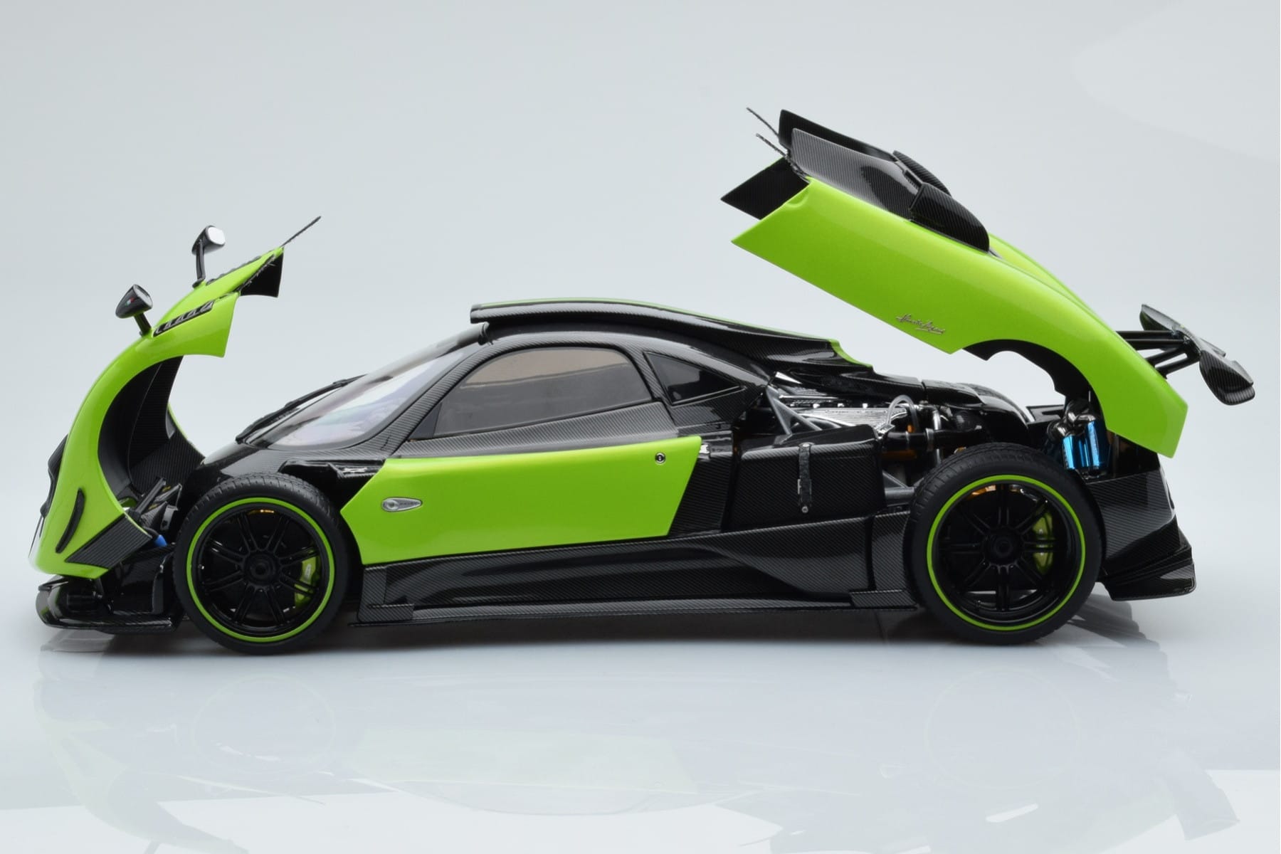 Pagani Zonda Cinque Zelený Firenze Almost Real 1:18 850602001 Kov – obrázek 4 z 15