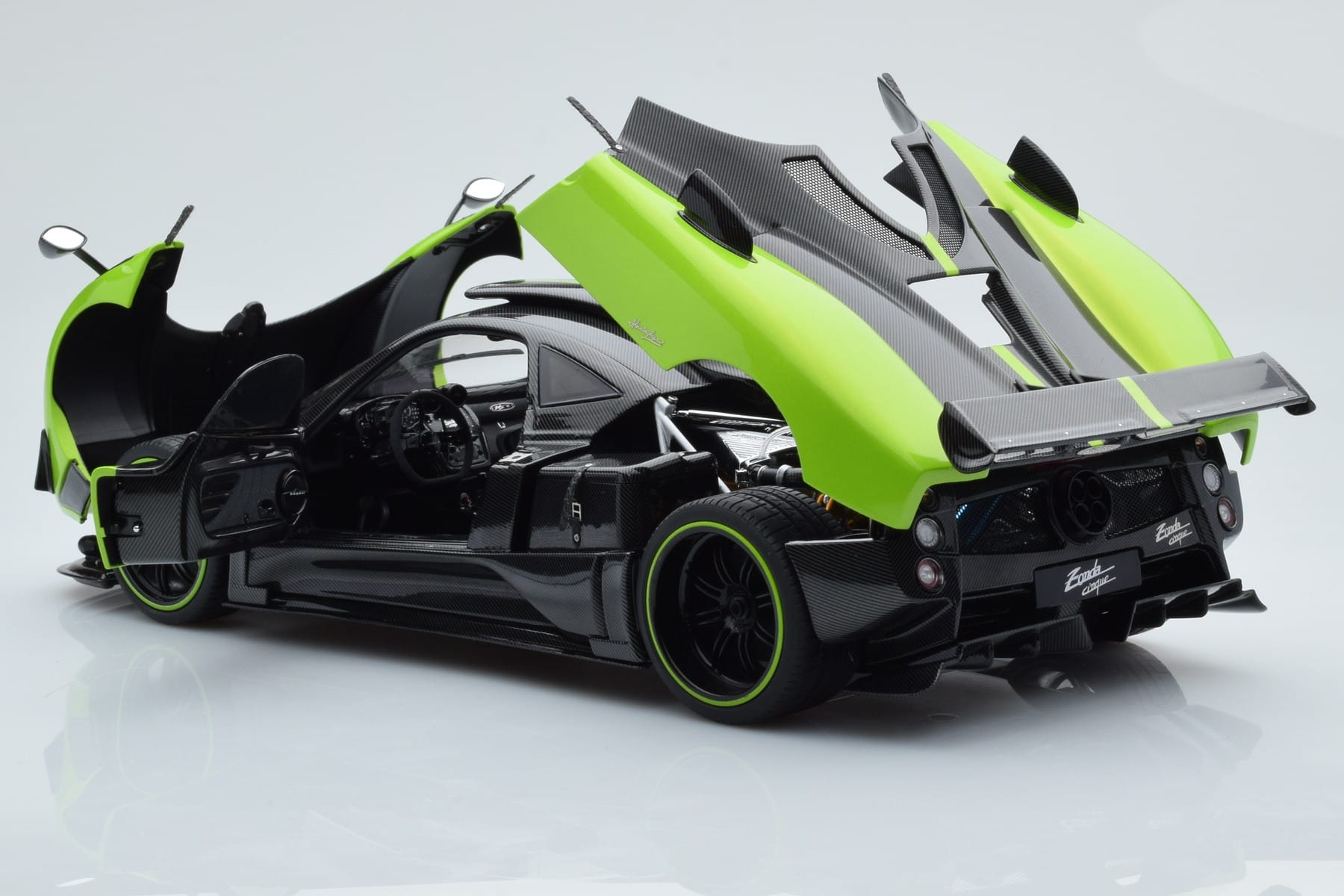 Pagani Zonda Cinque Zelený Firenze Almost Real 1:18 850602001 Kov – obrázek 6 z 15