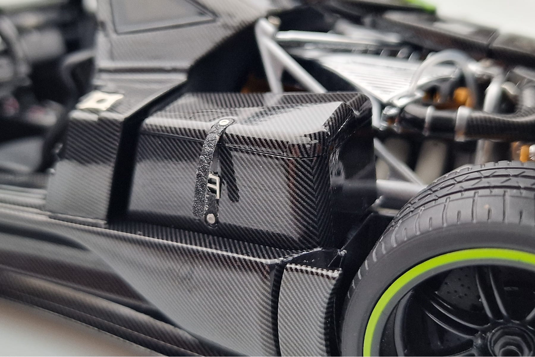 Pagani Zonda Cinque Zelený Firenze Almost Real 1:18 850602001 Kov – obrázek 10 z 15