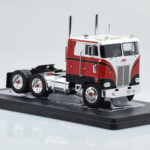 Peterbilt 352 Pacemaker Červený Bílý IXO 1:43 - image 3 of 4