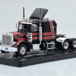 Peterbilt 359 Černý Červený IXO 1:43