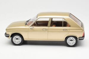 Peugeot 104 GR Béžový Metalíza Norev 1:18 184904 Kov – obrázek 3 z 6
