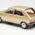 Peugeot 104 GR Béžový Metalíza Norev 1:18 184904 - image 5 of 6