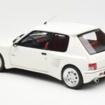 Peugeot 205 Dimma Bílý Otto 1:18 OT681 - image 5 of 6