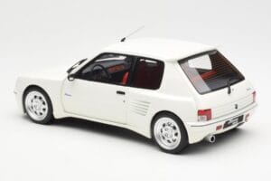 Peugeot 205 Dimma Bílý Otto 1:18 OT681 Pryskyřice – obrázek 5 z 6