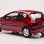 Peugeot 206 S16 Červený Otto 1:18 - image 5 of 6