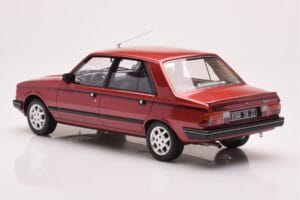 Peugeot 305 GTX Červený Plaisir Otto 1:18 OT1032 Pryskyřice – obrázek 5 z 6