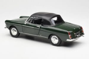 Peugeot 404 Kabriolet Antique Green Limitovaná Edice Norev 1:18 184829 Kov – obrázek 7 z 8