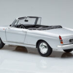 Peugeot 404 Kabriolet Stříbrný Norev 1:18 - image 7 of 8