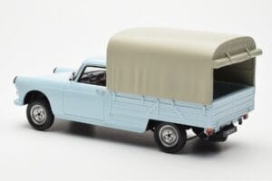 Peugeot 404 Pickup Bache Pastelová Modrá Otto 1:18 OT1036 Pryskyřice – obrázek 5 z 6