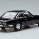 Peugeot 504 Coupe Černý Norev 1:18 - image 3 of 7