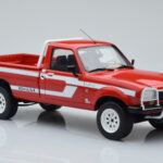 Peugeot 504 Dangel Pickup Červený Otto 1:18 - image 4 of 6
