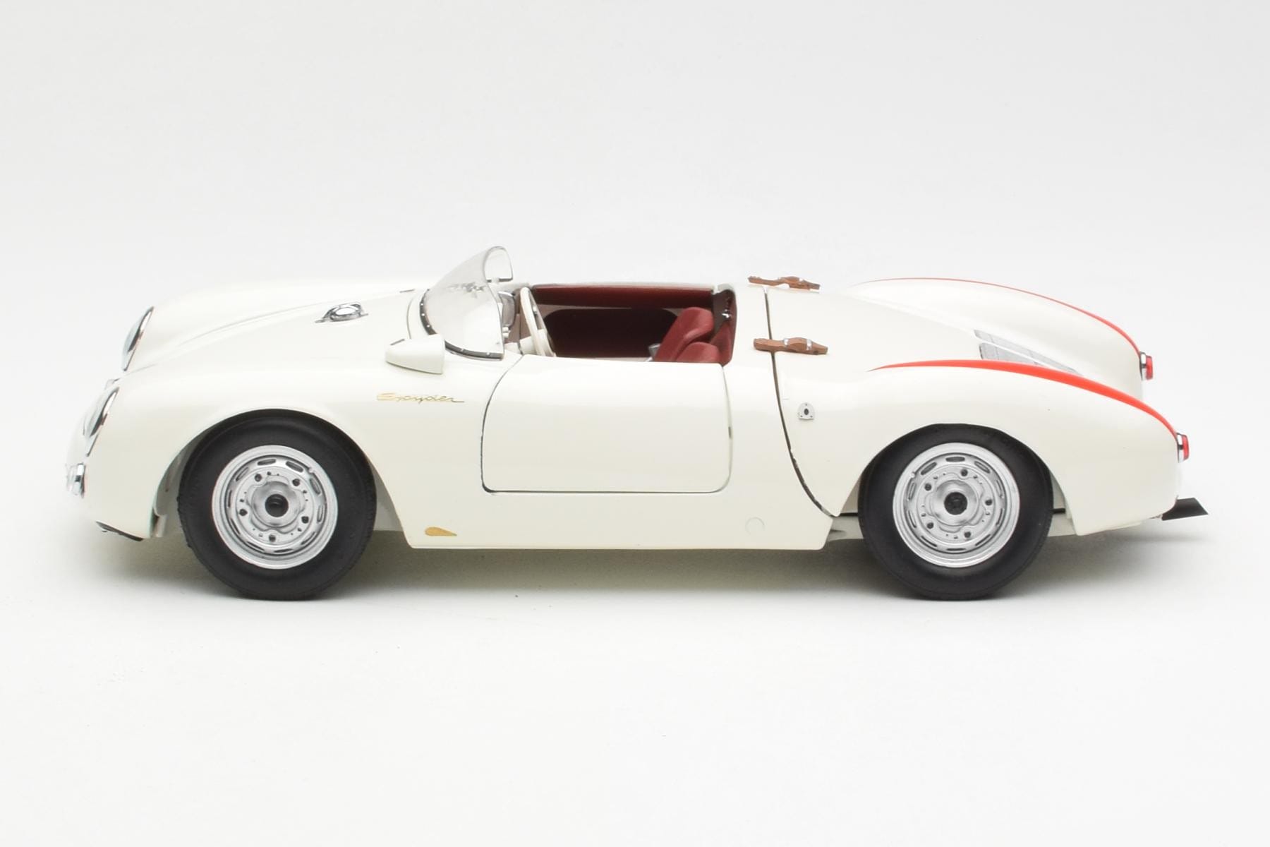 Porsche 550 Spyder Edice 70 Let Bílý Schuco 1:18 450033300 Kov – obrázek 4 z 8