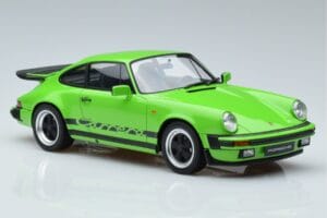 Porsche 911 3.2 Carrera Limetkově Zelený GT Spirit 1:18 GT740 Pryskyřice – obrázek 4 z 6